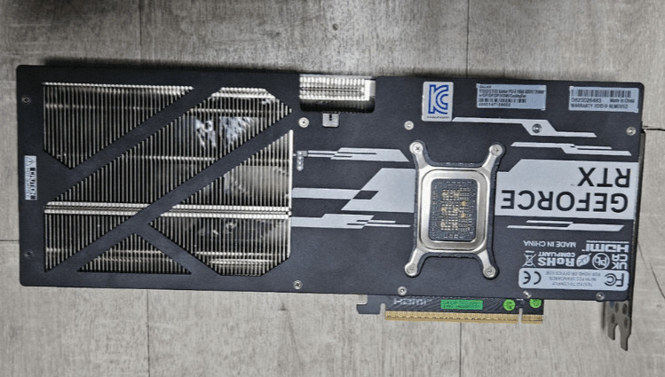 갤럭시 지포스 RTX 5070 Ti EX GAMER. 그래픽카드 vga RTX 그래픽카드 이미지