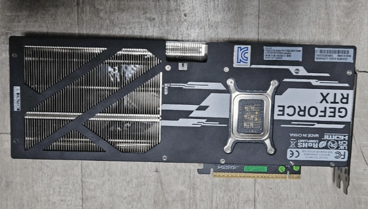 갤럭시 지포스 RTX 5070 Ti EX GAMER. 그래픽카드 vga RTX 그래픽카드 이미지