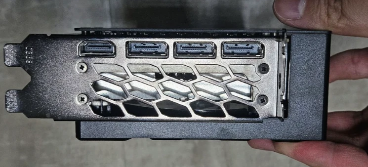 갤럭시 지포스 RTX 5070 Ti EX GAMER. 그래픽카드 vga RTX 그래픽카드 이미지