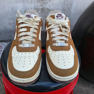 나이키 에어포스1 07 LV8 브라운 버건디 265 이미지