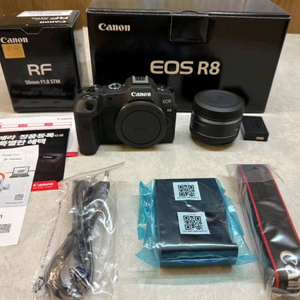 캐논 EOS R8 카메라 + RF 50mm 렌즈