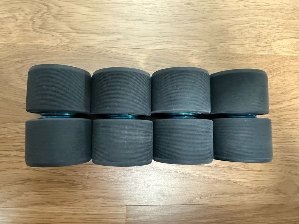 코리타이어&JG 블루 아노다이징 허브 62*42mm 96A 판매합니다. 이미지