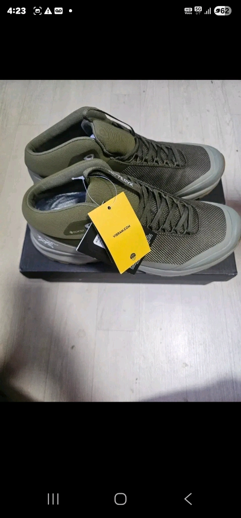 아크테릭스 에어리어스 미드 GTX 이미지