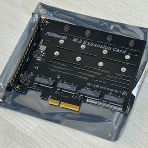 ASRock M.2 Expansion Card 4슬롯 NVMe 확장카드 판매합니다. 이미지