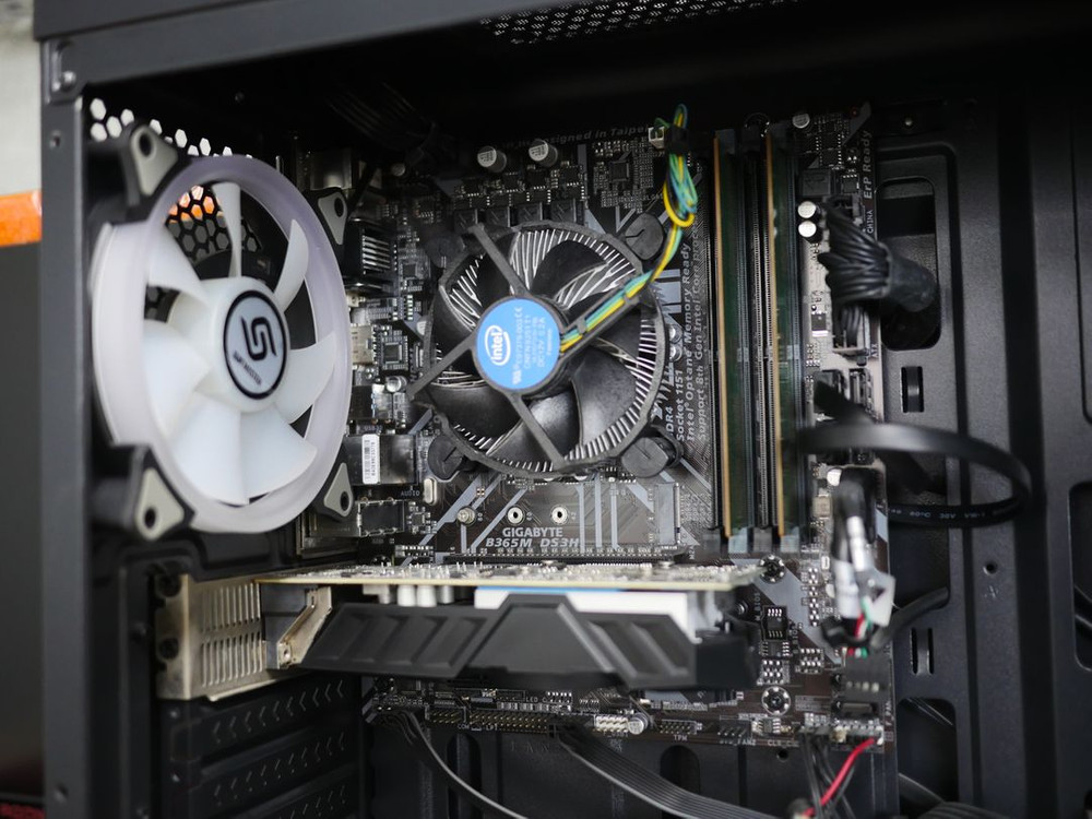 게임용 컴퓨터 PC 본체 i5-9600KF 16GB GTX1050Ti 4G 이미지