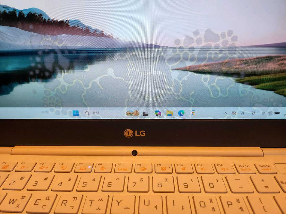 LG그램 노트북(13.3인치 i3 8램 256SSD) 이미지