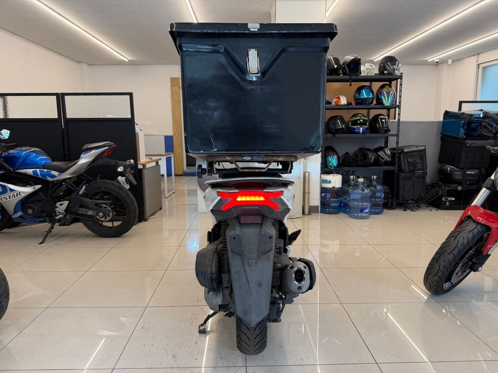 22년식 PCX125 / 36,XXXkm / 배달세팅완료 차량 판매합니다 이미지