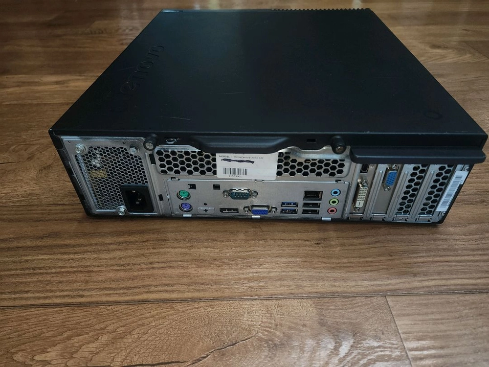 레노버 ThinkCentre M73 본체 이미지