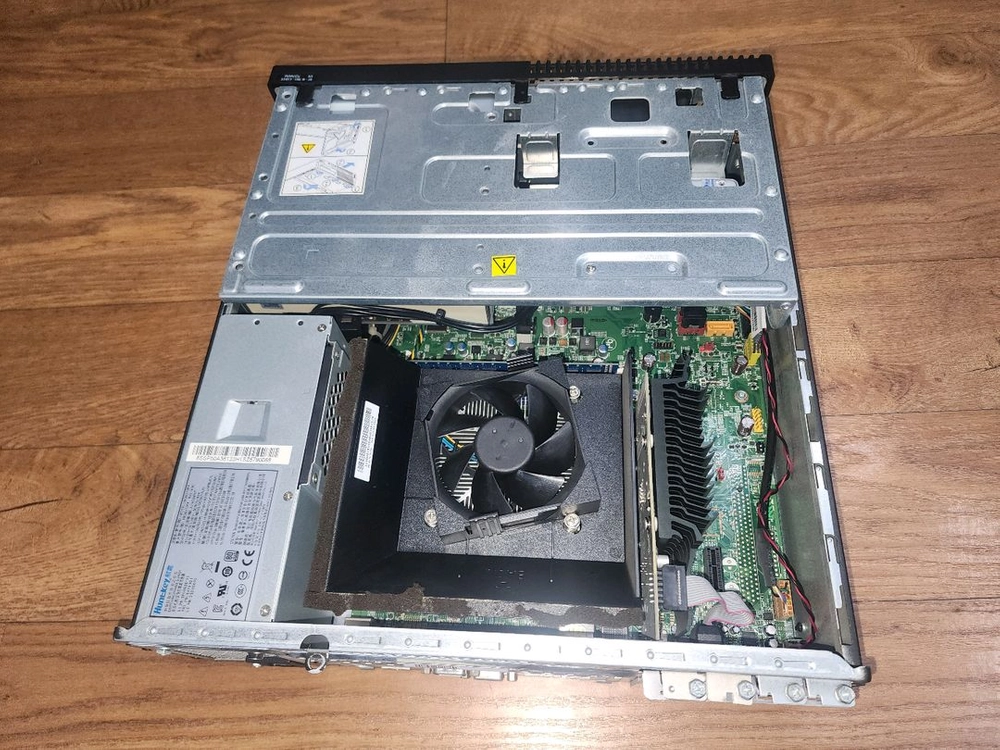 레노버 ThinkCentre M73 본체 이미지
