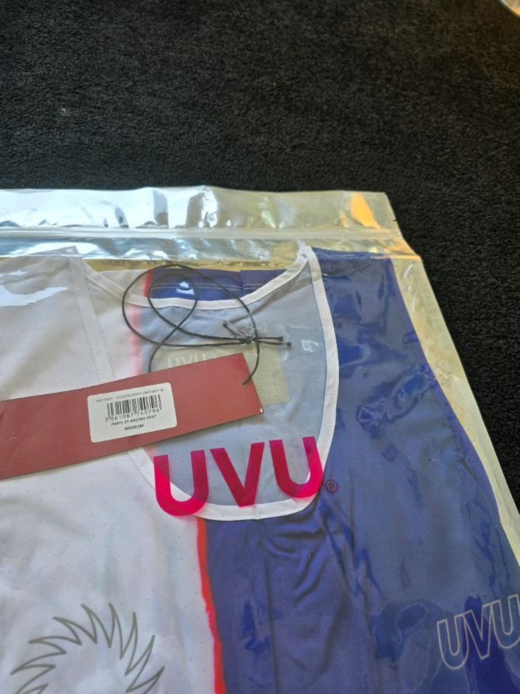UVU 파리 25 레이싱 베스트 M,L사이즈 새제품 이미지