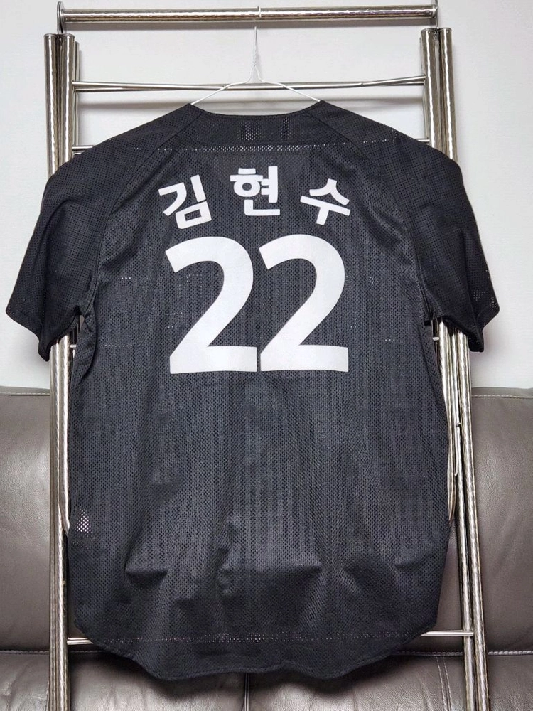 엘지트원스 원정유니폼 이미지