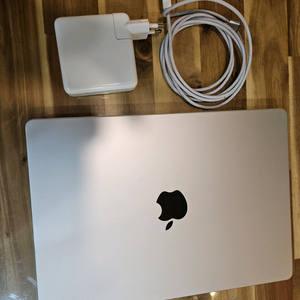 맥북 M1 PRO 14인치 1tb 이미지