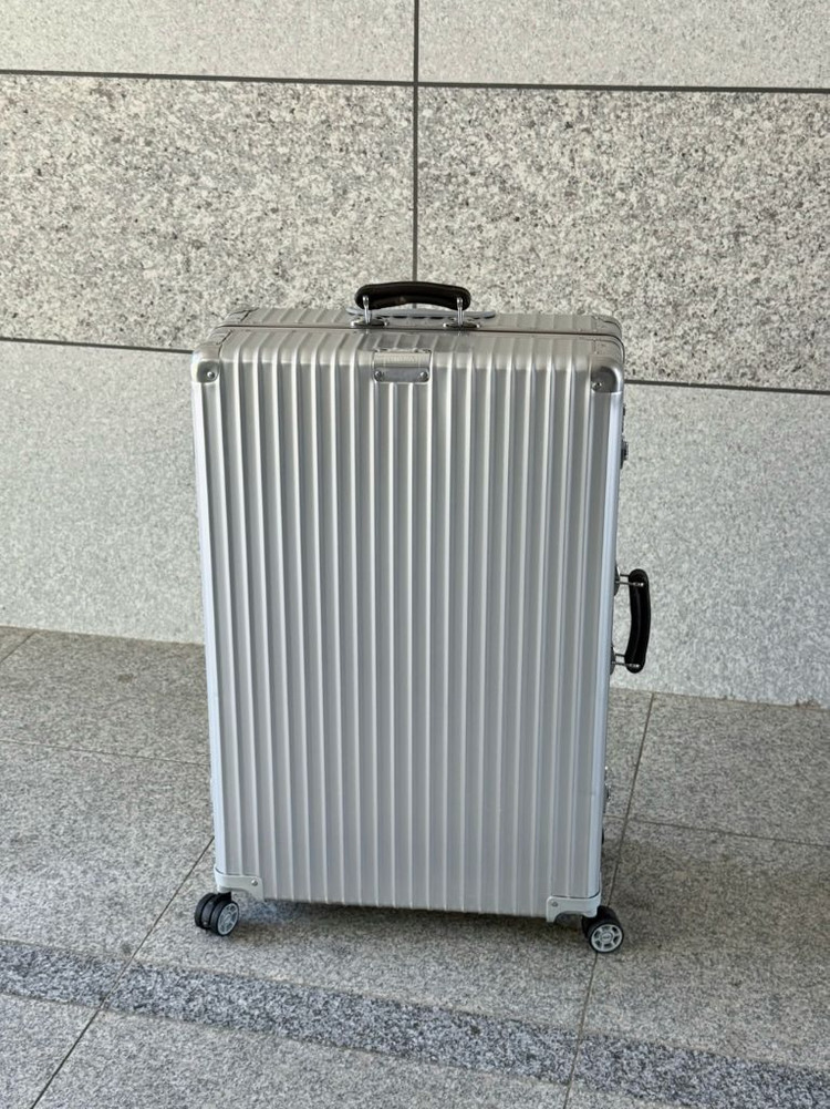 리모와 클래식 77 실버 레더손잡이 이미지