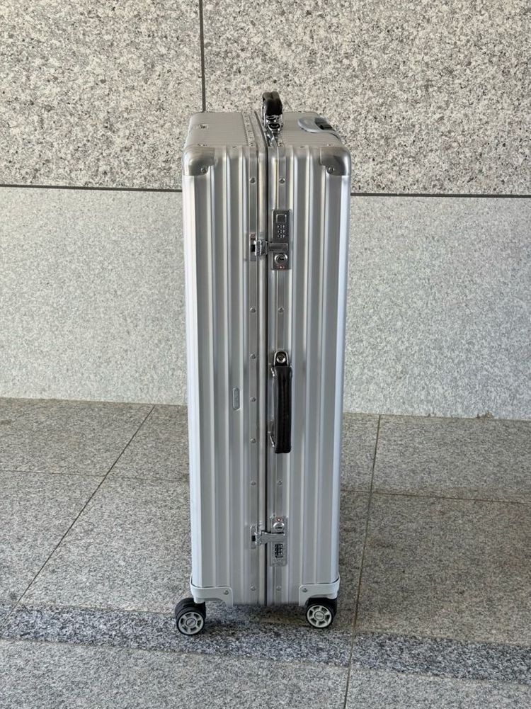 리모와 클래식 77 실버 레더손잡이 이미지
