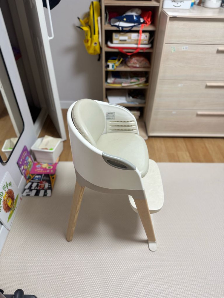 시디즈 몰티 하이체어 이미지