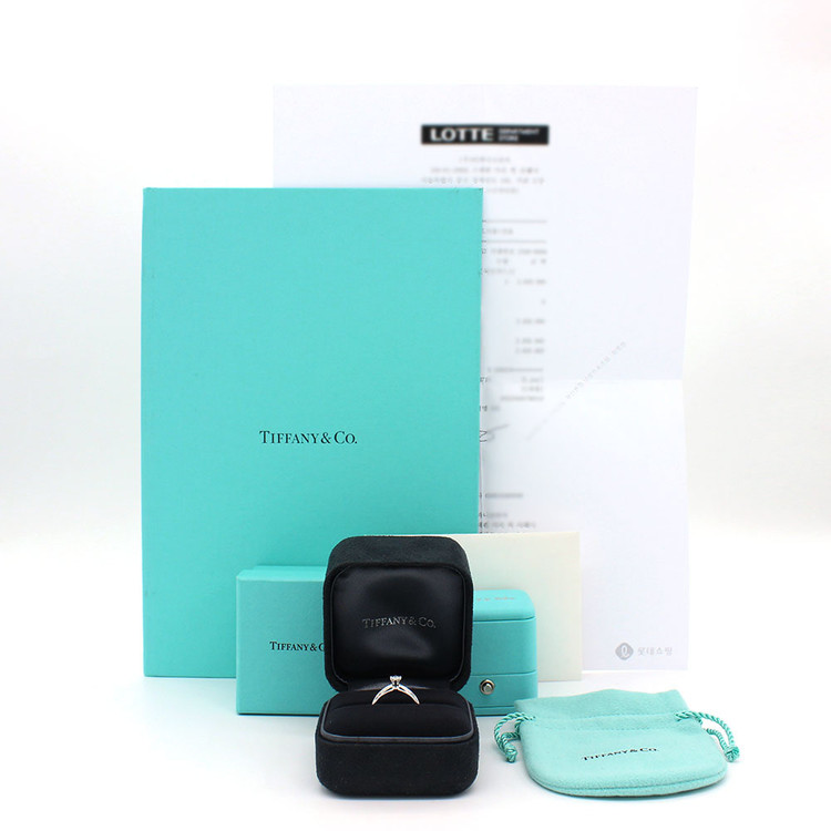 [명품다올동래] 티파니앤코 웨딩링 플래티늄 다이아 0.20ct 반지 국내8호 70723875 이미지