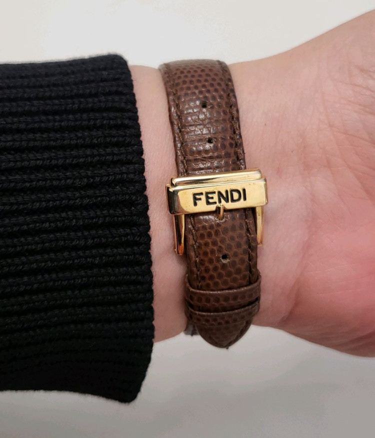 펜디 남여공용 금장 시계 손목시계 팬디 FENDI 팔찌 이미지