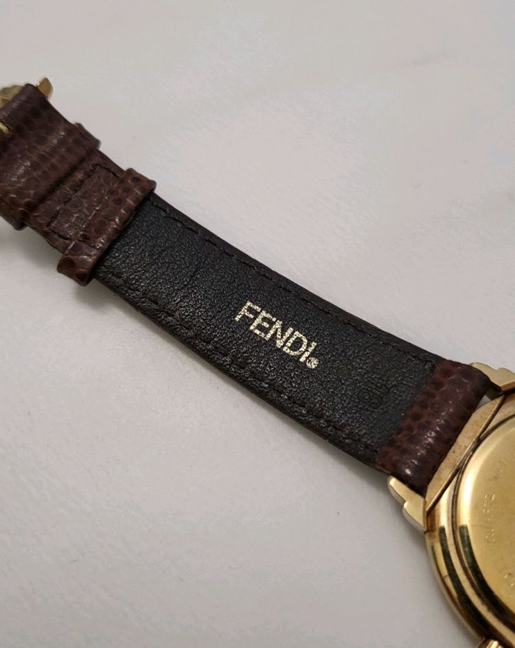 펜디 남여공용 금장 시계 손목시계 팬디 FENDI 팔찌 이미지