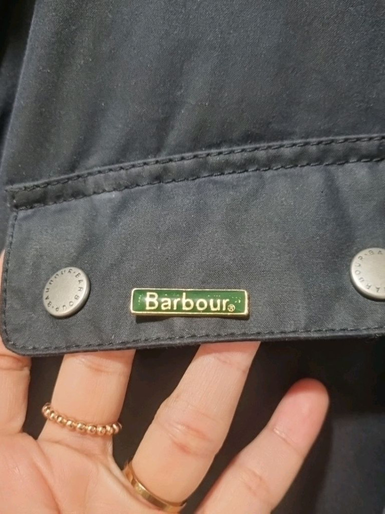 Barbour International 바버 인터내셔널 퀼팅 국내정품 이미지