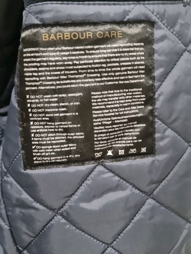 Barbour International 바버 인터내셔널 퀼팅 국내정품 이미지