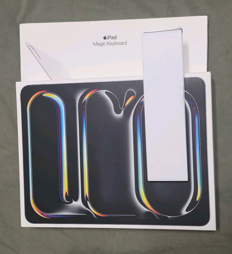 아이패드 프로13 M4 셀룰러 1TB 매직키보드 애플펜슬프로 이미지