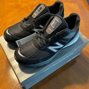뉴발란스 990 V5 블랙 270 사이즈 새제품 뉴발 스니커즈 신발 운동화 M990BK5 New Balance 이미지