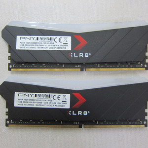 PNY XLR8 DDR4-3200 Gaming RGB 32G(16Gx2) 이미지
