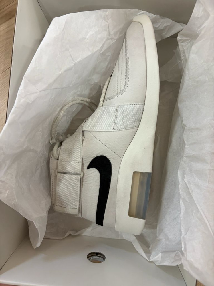 나이키 x 피어 오브 갓 에어 피어 오브 갓 레이드 라이트 본Nike x Fear of God 이미지