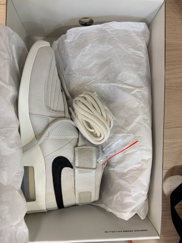 나이키 x 피어 오브 갓 에어 피어 오브 갓 레이드 라이트 본Nike x Fear of God 이미지