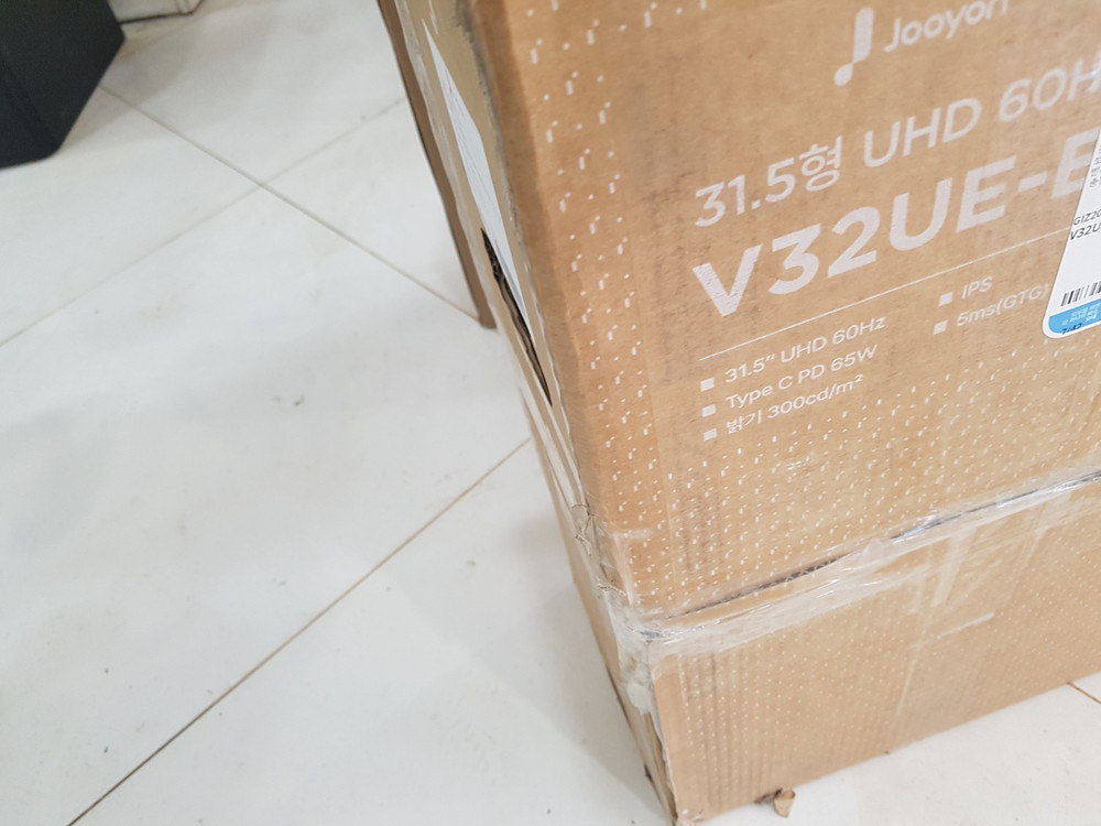 주연테크 V32UE-E (무결점) 32인치 USB-C 모니터 이미지
