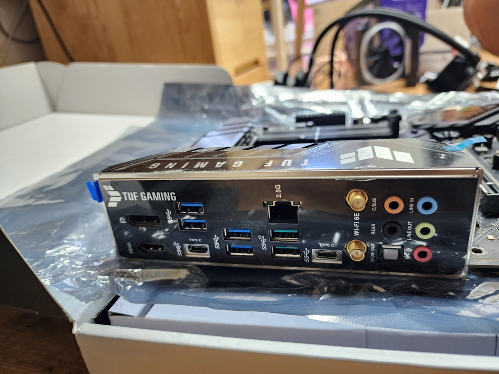 ASUS TUF Gaming Z690-PLUS WIFI 메인보드 판매 이미지