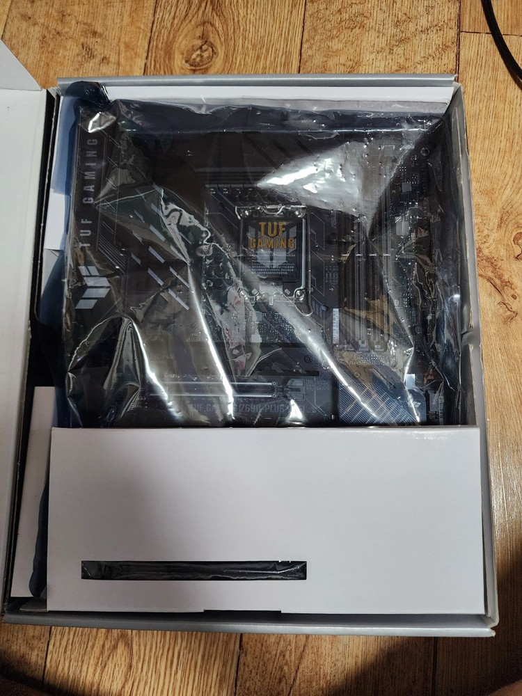 ASUS TUF Gaming Z690-PLUS WIFI 메인보드 판매 이미지