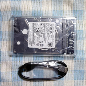 도시바 슬림 HDD 외장하드 1TB USB3.0 2.5인치 이미지
