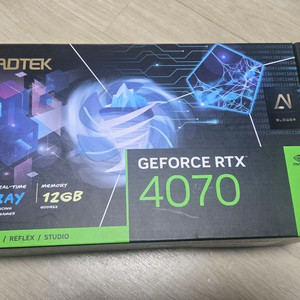RTX 4070 블로워 팬 그래픽카드 이미지