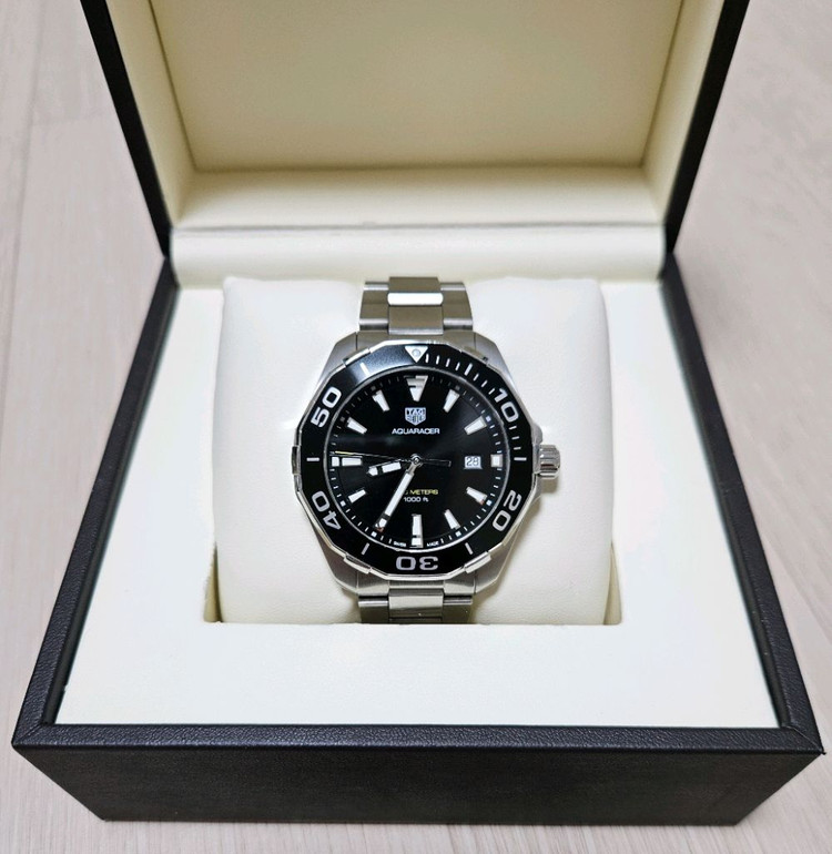 태그호이어 아쿠아레이서300 쿼츠 43mm 검판(WAY101A.BA0746) 이미지