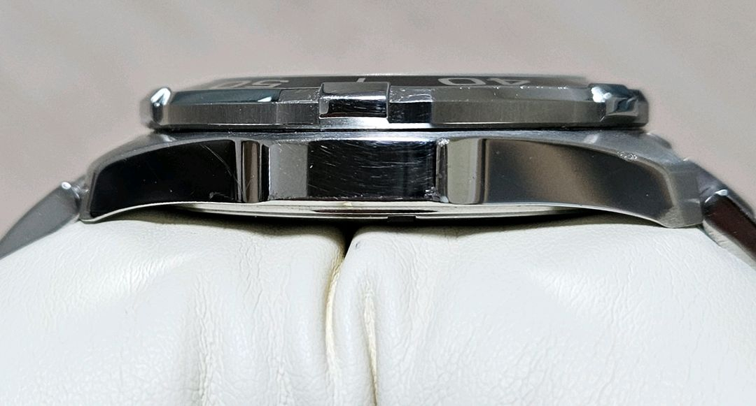 태그호이어 아쿠아레이서300 쿼츠 43mm 검판(WAY101A.BA0746) 이미지
