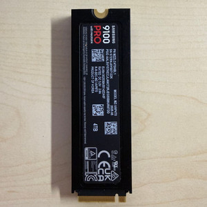 삼성 9100 PRO with Heatsink 4TB SSD 이미지