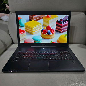 17인치 고성능 i7 사무/게이밍 노트북(16GB,1.25B,새배터리) 이미지