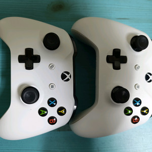 XBOXONE 컨트롤러 화이트 2대 이미지