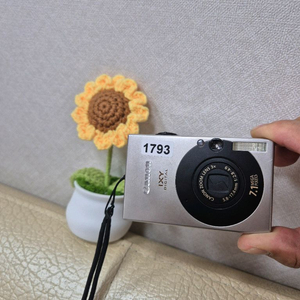 아이유·한소희·뉴진스도 반한! 캐논 익서스 70 실버 (빈티지 감성 끝판왕 / CCD / 광학 뷰파인더 / 상태 아 이미지