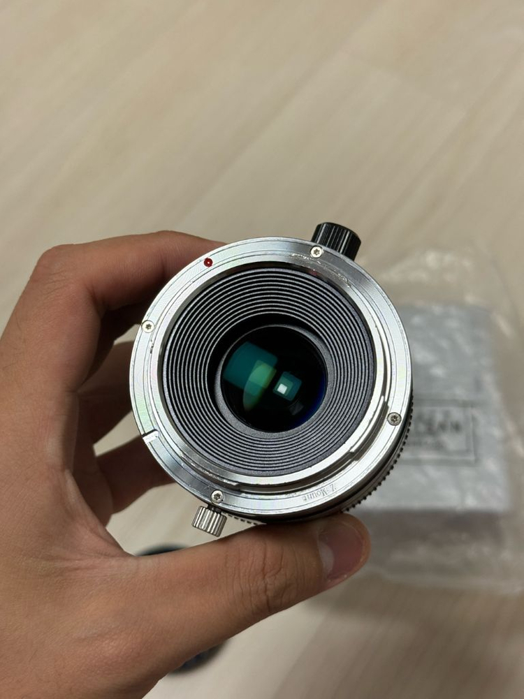 티티아티산 35mm F1.4 니콘 Z마운트 틸트 렌즈 APS-C 이미지