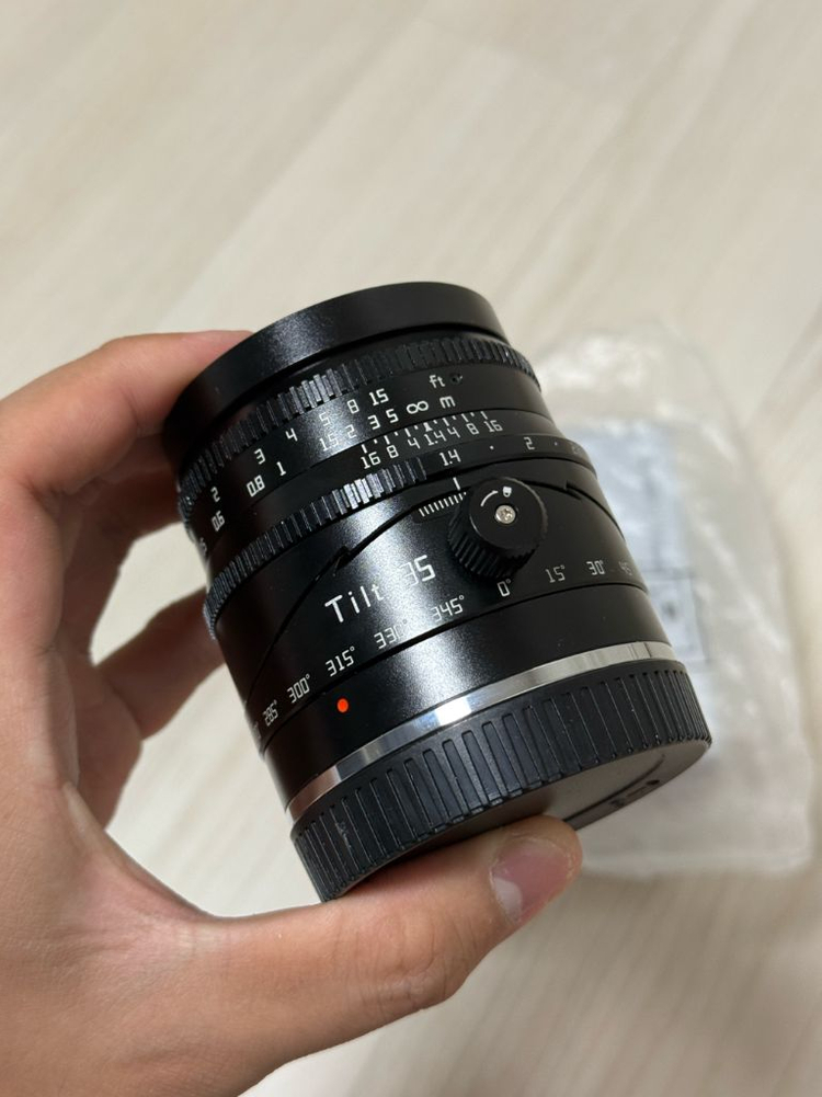 티티아티산 35mm F1.4 니콘 Z마운트 틸트 렌즈 APS-C 이미지