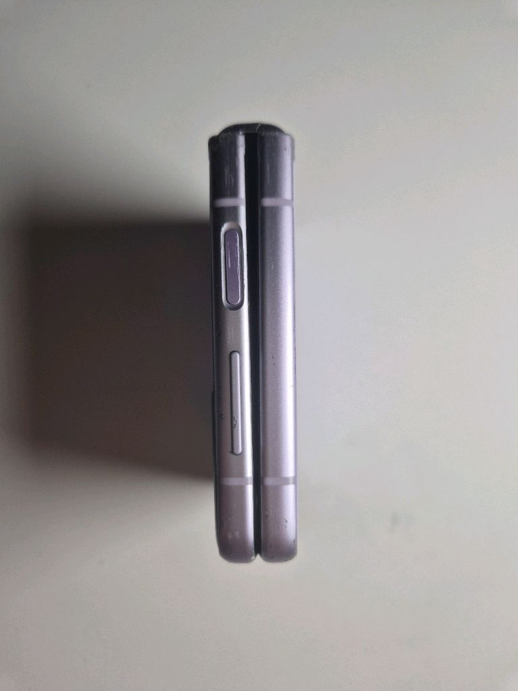 갤럭시 z플립3 256gb 이미지