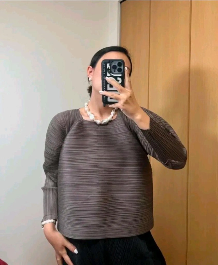 플리츠플리즈 허그 바운스 탑 이미지