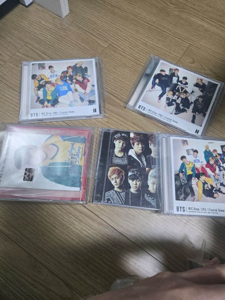 BTS 일본 앨범 전체 이미지