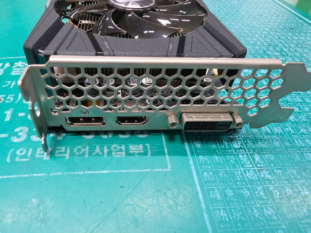 NVIDIA GeForce GTX 1660 SUPER 6GB 그래픽카드 이미지