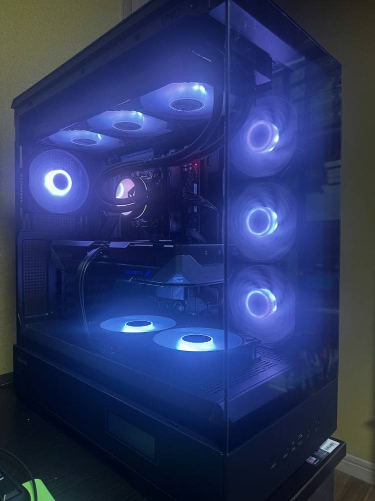 컴퓨터(7800X3d + 5070) 부울경 783d72 이미지