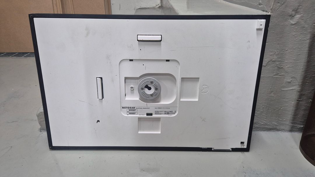 NETGEAR Meural Canvas II 27 디지털 액자 이미지