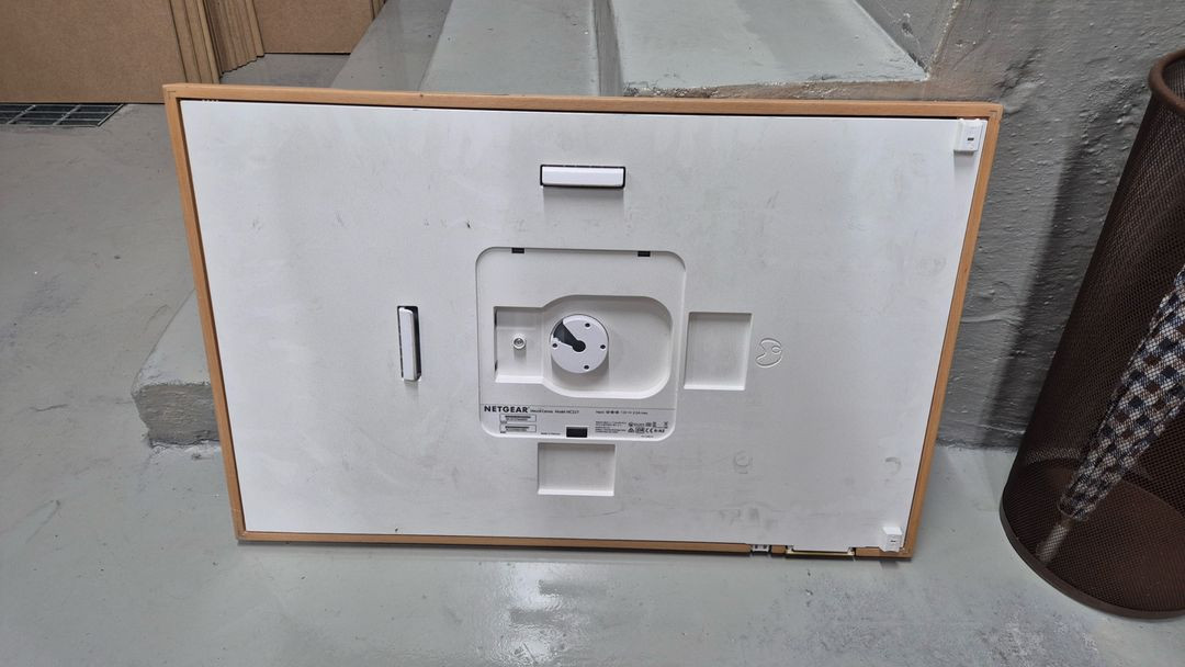 NETGEAR Meural Canvas II 27 디지털 액자 이미지