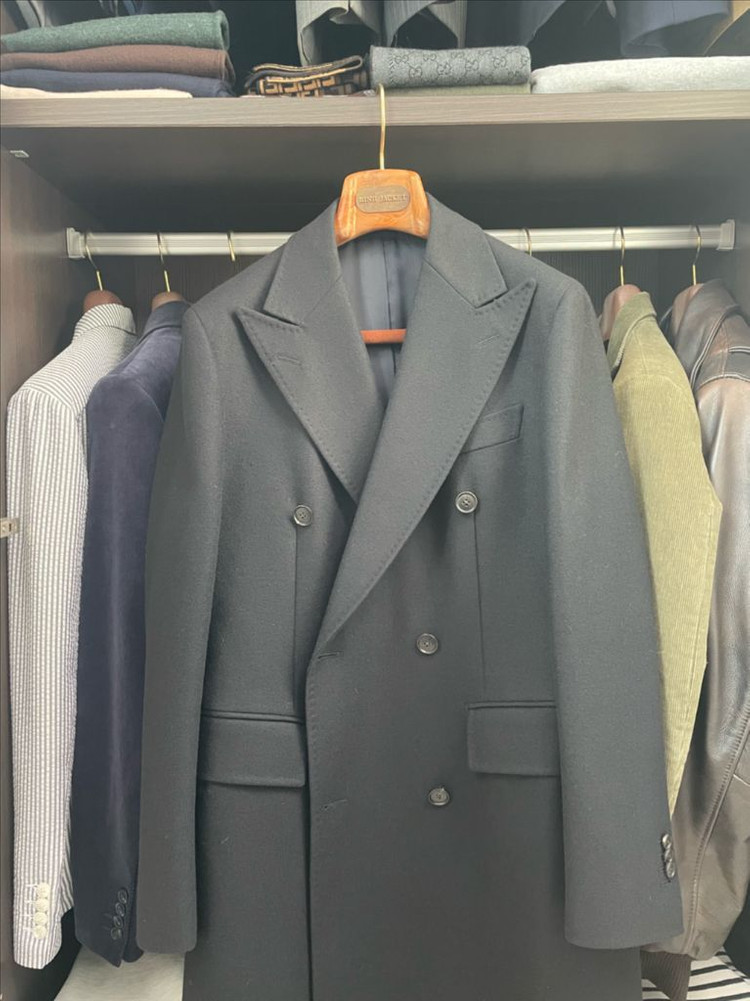 수트 서플라이(SUIT SUPPLY) 울캐시미어 블랙 더블브레스티드 코트 이미지